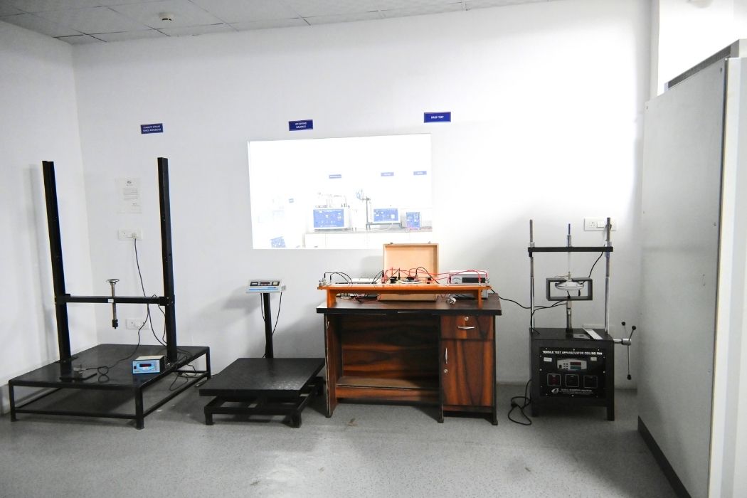 Our Working Lab: A Closer Look - ITC Lab Our Working Lab: A Closer Look - ITC Lab