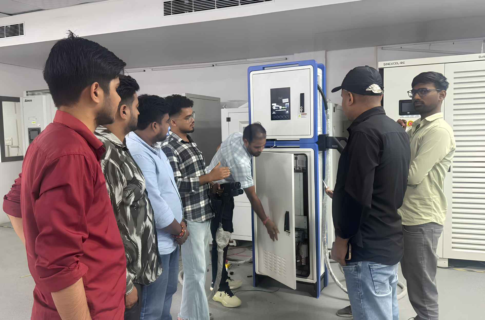Testing & Training: A Glimpse into Our Lab - ITC Lab Testing & Training: A Glimpse into Our Lab - ITC Lab
